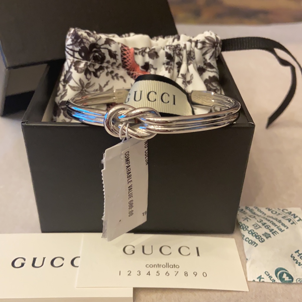 Authentic Bnwt Gucci Knotted Cuff Bracelet